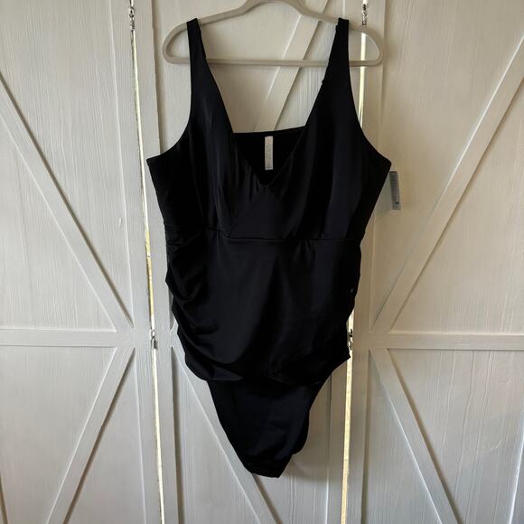 NWT Lane Bryant Cacique Black No-Wire Pleated Swim One-Piece Size 30 - Picture 2 of 12